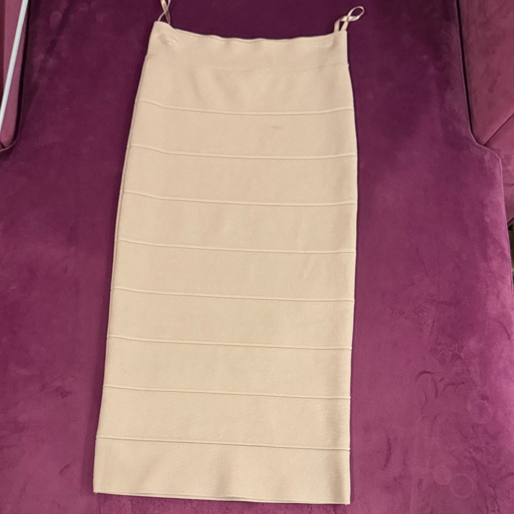 BCBGMaxAzria Women’s Light Tan Blush Fitted Long Pencil Skirt Business Sexy XS - Picture 9 of 16